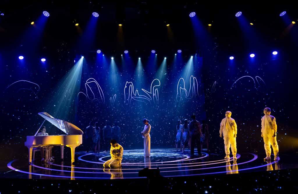 Bùi Anh Tuấn với ca khúc Mẹ ơi! Tết vạn dặm xa