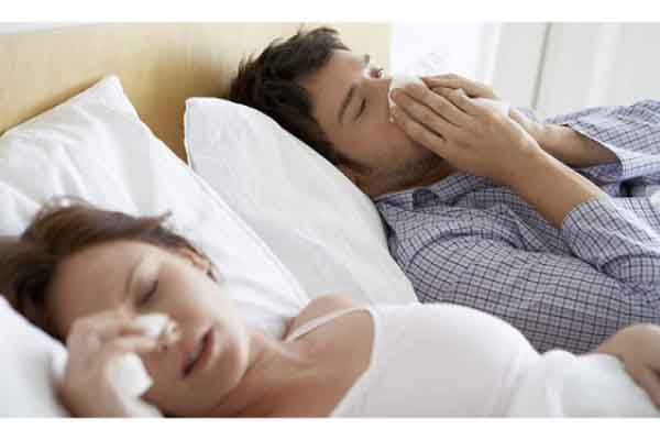 Triệu chứng khác biệt khi nhiễm Omicron