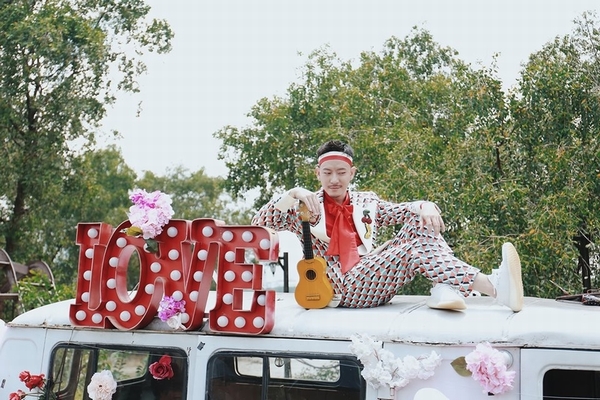 Bất ngờ với khoảnh khắc ‘bể bóng’ của Pom trong MV parody ‘Sáng mắt chưa’