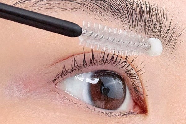 Bật mí những cách làm lông mi dài tự nhiên