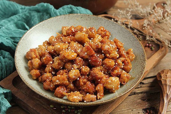 Thịt chiên xốt chua ngọt – món ngon ngày mưa