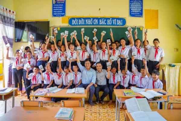 Hành trình từ Trái Tim đến với các em học sinh vùng sâu tỉnh Bình Phước