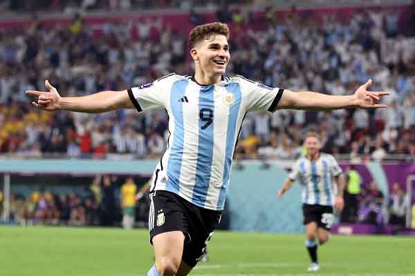 Julian Alvarez – người hùng của tuyển Argentina là ai?