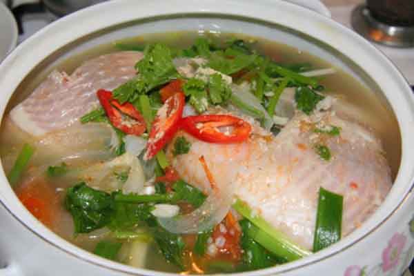 Canh cá diêu hồng nấu ngót cho ngày mưa