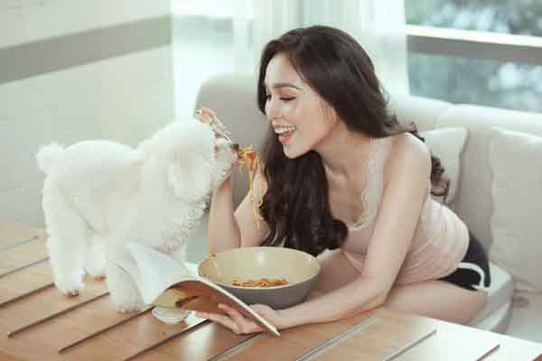 Hiền Thục ‘lão hóa ngược’ khiến fans trầm trồ