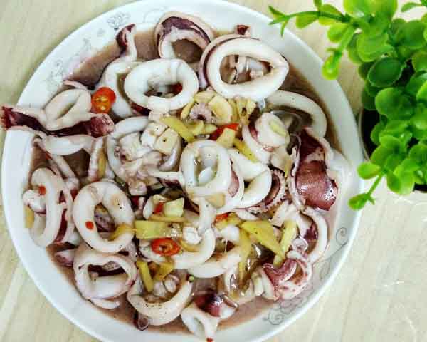 Lạ miệng với mực xào me gừng siêu ngon