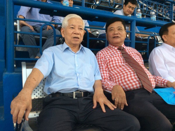 Nguyên Chủ tịch nước Nguyễn Minh Triết dự lễ khai mạc VCK giải U.19 Quốc gia