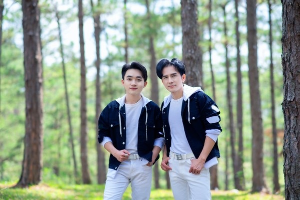 ‘Sao đổi ngôi’ phiên bản 2021 của Đan Trường – Trung Quang: Sang, xịn và hợp trend