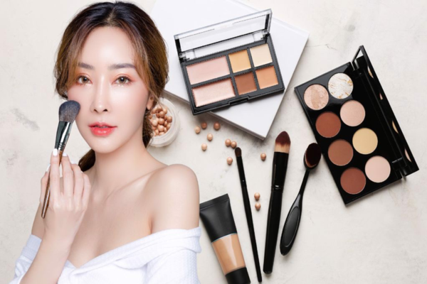 Mẹo trang điểm giúp mặt thon