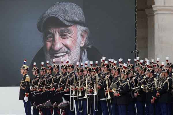 Nước Pháp nghẹn ngào tiễn biệt Jean-Paul Belmondo