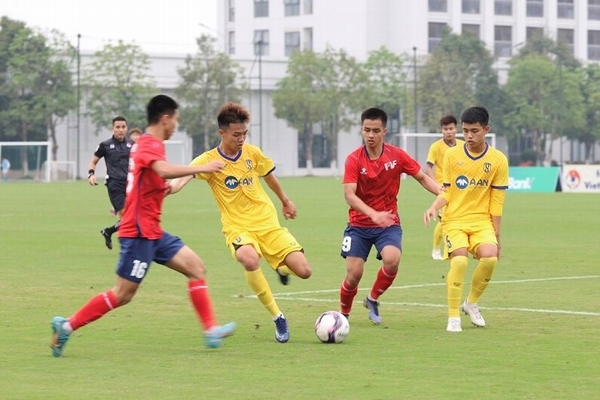 Vòng loại U.19 Quốc gia 2023: Đề cao tinh thần fairplay, quyết liệt nhưng không để ‘dính’ thẻ
