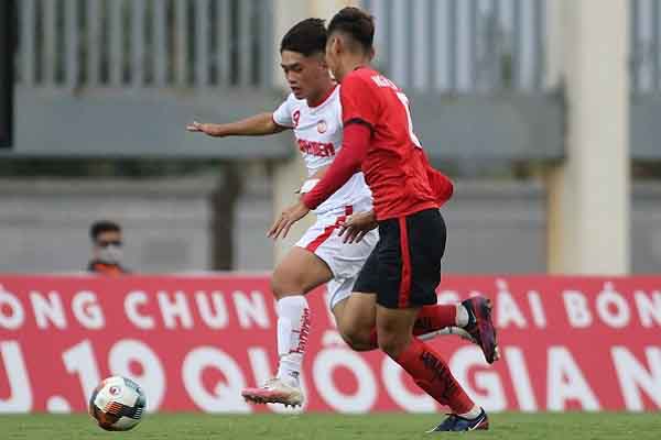 Ông vua giải trẻ Nguyễn Quốc Việt thắp hy vọng cho U.19 Nutifood