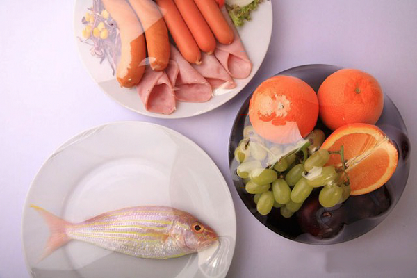 Những lưu ý để sử dụng màng bọc thực phẩm an toàn