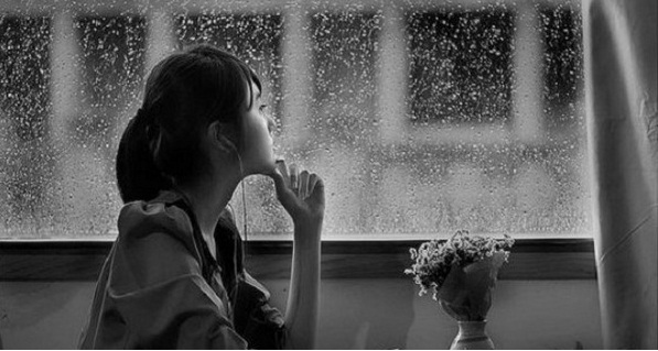 Nghe “Cô gái đến từ hôm qua” trong một ngày mưa