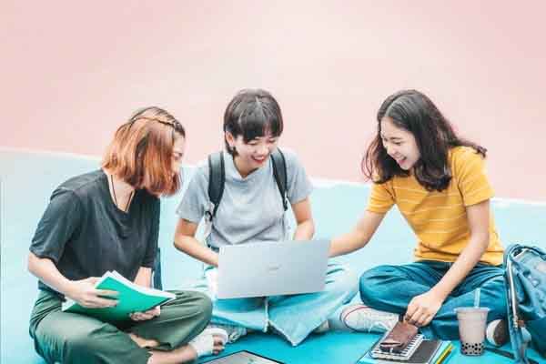 ‘Bí kíp sống còn’ dành cho tân sinh viên ngày đầu nhập học