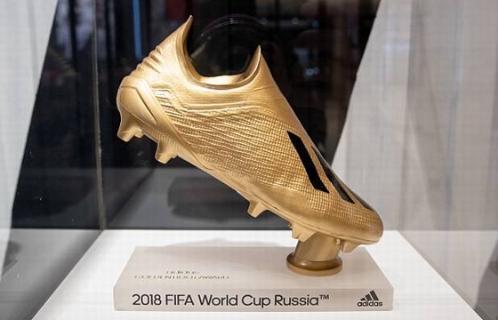 Adidas giới thiệu với người hâm mộ “Giày Vàng World Cup 2018”