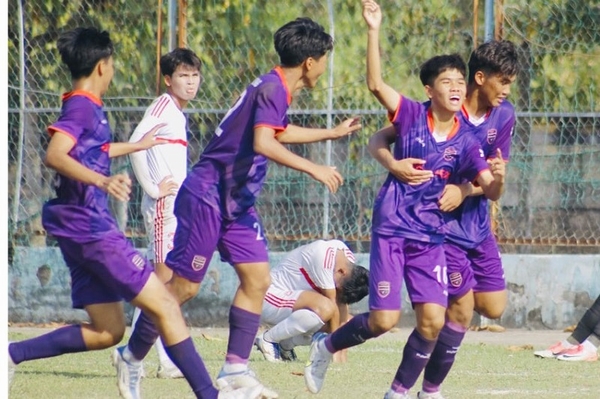 Lượt trận 6 bảng D Vòng loại U.19 Quốc gia 2023: U.19 Bình Phước và U.19 Bình Dương nắm tay nhau tiến tới Vòng Chung kết