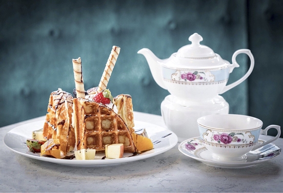 Làm quý tộc Anh quốc với tiệc trà chiều