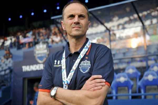 HLV mới của CLB Hà Nội ‘khủng’ như thế nào?