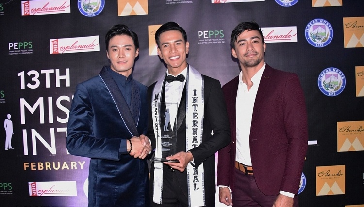 Cuộc thi Nam vương Hoàn vũ Việt Nam lần đầu tiên được tổ chức