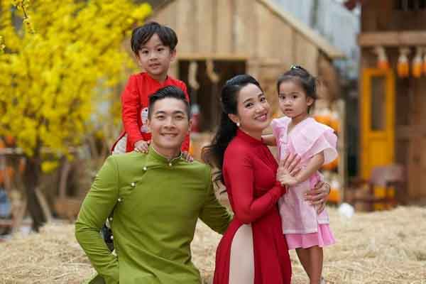 Quốc Cơ nhắn gửi ‘cực ngọt’ đến MC Hồng Phượng nhân dịp sinh nhật