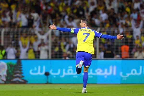 Ronaldo có màn thể hiện không tưởng trên đất Ả Rập Xê Út dù ở tuổi 38