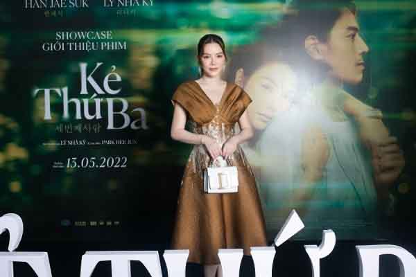 Lý Nhã Kỳ bồi hồi nói về hành trình ‘hồi sinh’ dự án phim ‘Kẻ thứ 3’