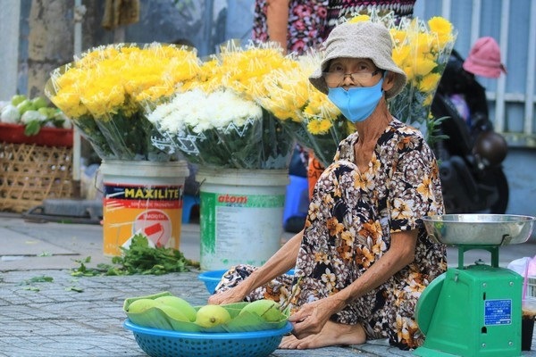 Ngày 20.10 với những phụ nữ mưu sinh sau dịch Covid-19 ở TP.HCM: Chỉ ước bình an