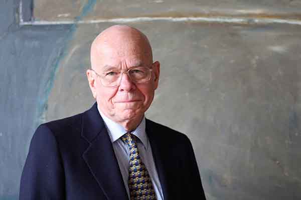 Con đường đến với ‘cú đúp’ Nobel của nhà hóa học Mỹ