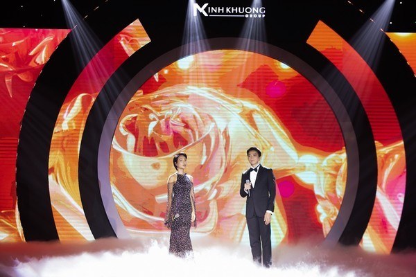 Uyên Linh – Lân Nhã hội ngộ Bùi Lan Hương tại sự kiện