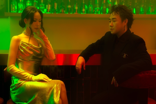 Lộ diện nữ ca sĩ kết hợp cùng Trung Quân trong MV mới