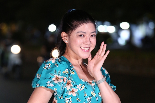 ‘Nữ hoàng trợ diễn’ Hồng Trang tiết lộ ‘nỗi ám ảnh’ suốt 20 năm sống tại TP.HCM