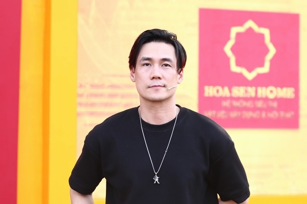 Khánh Phương lên tiếng về tin đồn không mặn mà đi hát vì quá giàu