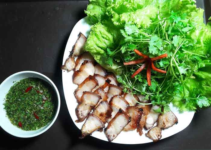 Làm thịt áp chảo kiểu Thái nhanh gọn cho ngày mưa