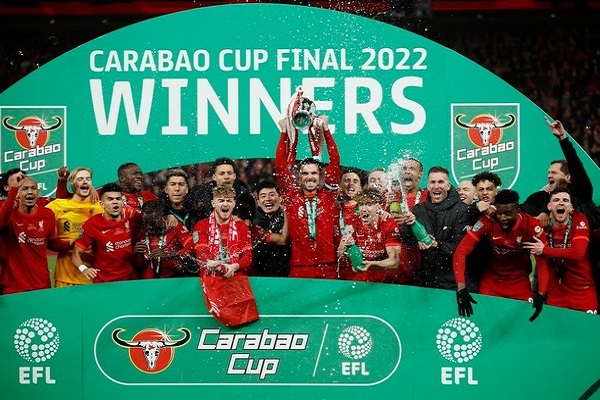 Liverpool đi vào lịch sử sau trận thắng Chelsea