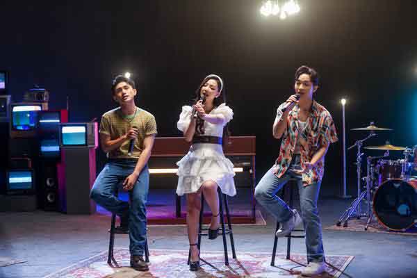 Hoàng Dũng, Amee và Grey D bất ngờ remake ‘Em về tinh khôi’ của Diva Hà Trần