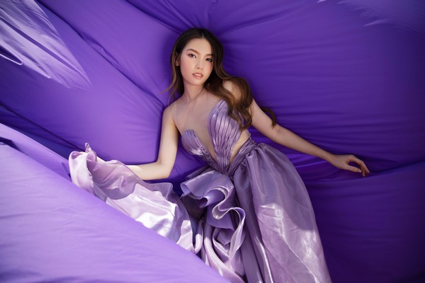 ‘Học trò cưng của siêu mẫu Xuân Lan’ – Trần Ngọc Châu debut với vai trò mới tại show DRFW 2023