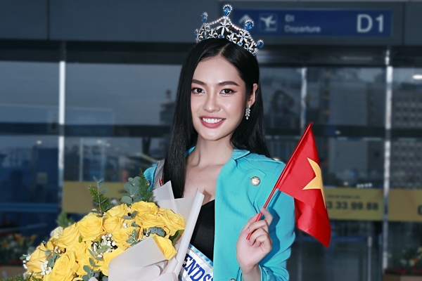 Nông Thuý Hằng lên đường ‘chinh chiến’ Miss Friendship International 2023