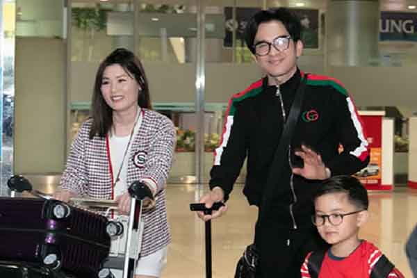 ‘Choáng’ với lịch làm việc của Đan Trường khi vừa về Việt Nam