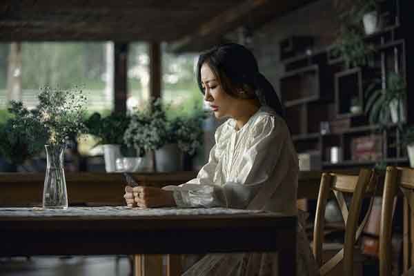 Văn Mai Hương chia sẻ nhiều ẩn ý trong MV ‘Một ngàn nỗi đau’