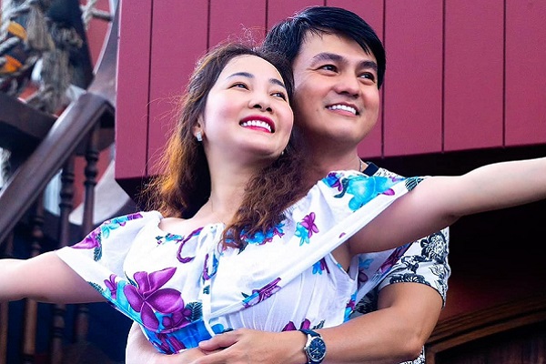 Cao Minh Đạt kể chuyện tình với bà xã kém 8 tuổi