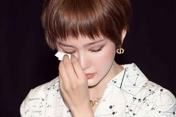 Hiền Hồ lên tiếng xin lỗi sau ồn ào đời tư