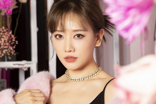 Hari Won hợp tác với đạo diễn từng làm MV cho Twice 