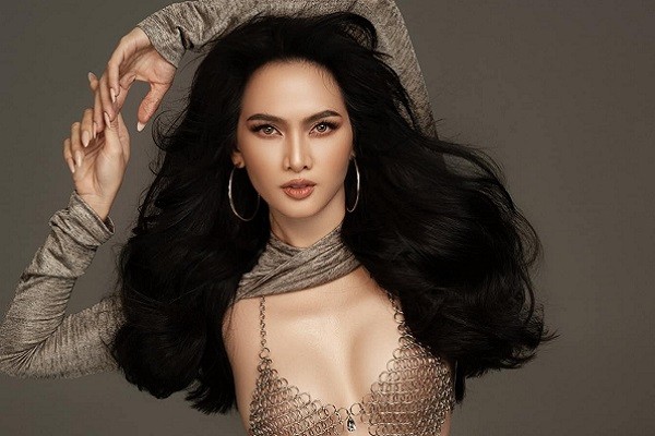 Anh Thư ngày càng nóng bỏng ở tuổi 40