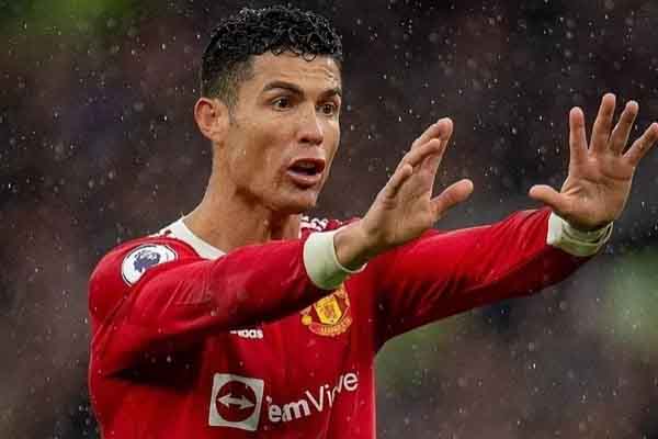 Vì sao M.U làm tất cả để giữ chân Cristiano Ronaldo ở lại?
