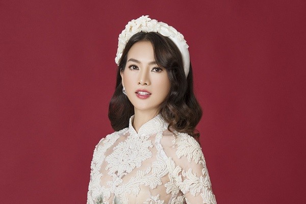 Người mẫu Anh Thư: ‘Vẫn chờ người đàn ông mang lại cho mình cảm xúc’