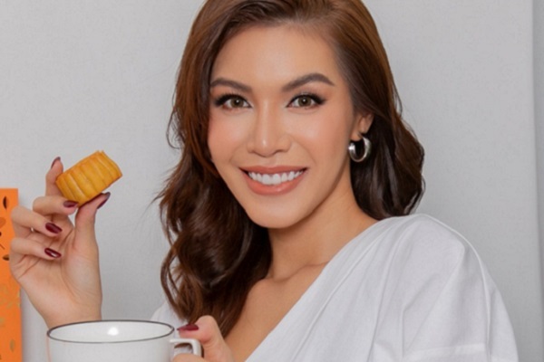 Minh Tú gây xúc động khi kể về Trung thu thời thơ ấy