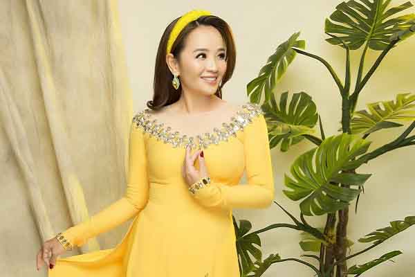 Diễn viên Hoài An trẻ trung, rạng rỡ ở tuổi 48