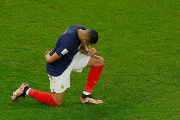 Mbappe làm nên điều chưa từng có trong lịch sử World Cup