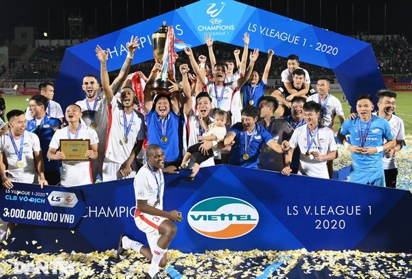 CLB Viettel vô địch V.League mặc Hà Nội đè bẹp Quảng Ninh